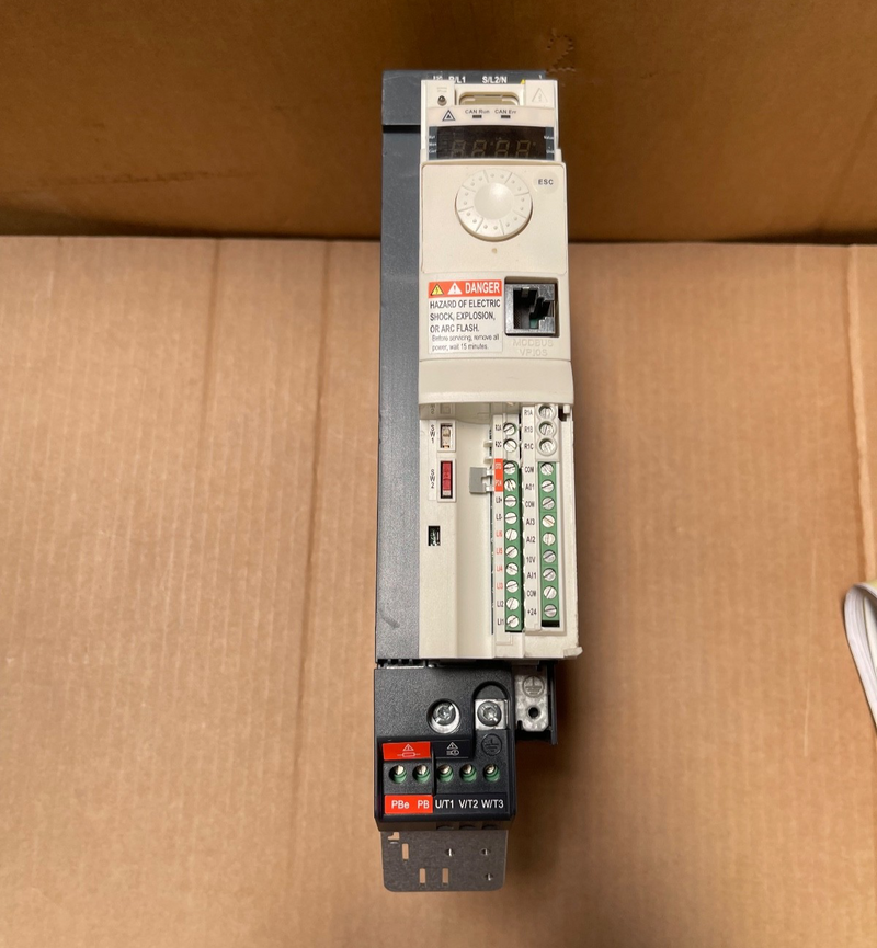 B&R – 8I74S200110.010‑1 – ACOPOSinverter P74 1.1 kW Drive Inverter 1×200‑240 V