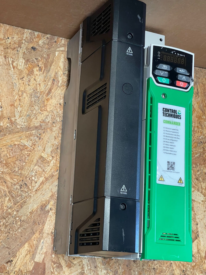 Emerson Control Techniques – Unidrive M300 (M300‑054 00270 A) – 11 kW VFD