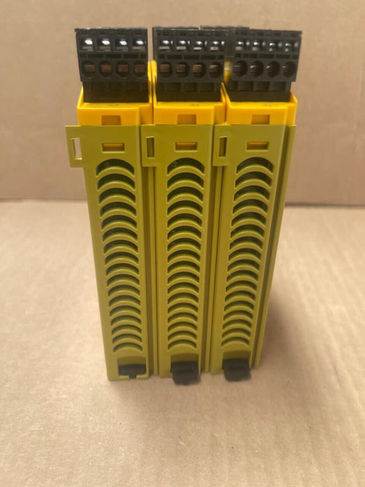 3xPCs Pilz PNOZmulti Output Module, 24 V dc / 4 Output 773536