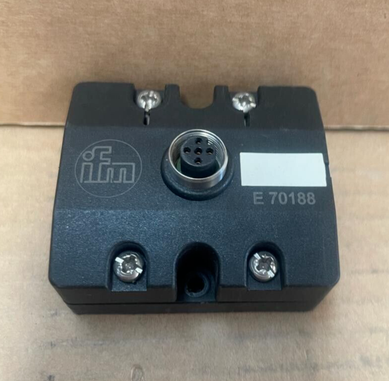 IFM - E70188 - Plug-in Socket, E 70188