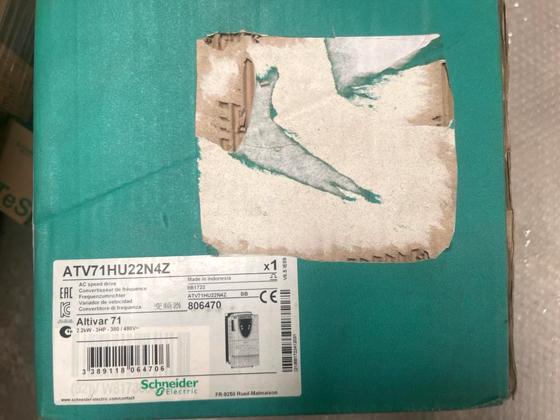 Schneider Electric Altivar 71 ATV71HU22N4Z 2.2kW - 3HP - 380/480V AC Speed Drive