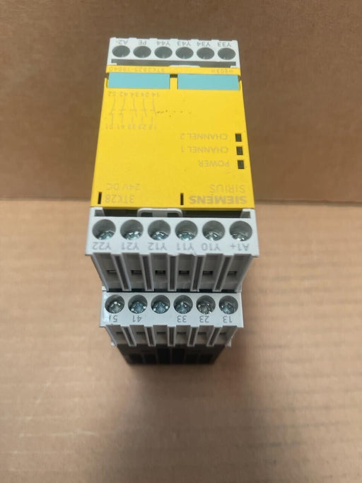 SIEMENS SIRIUS - 3TK2825-18840 - Safety Relay