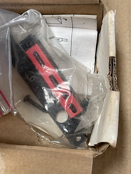 TELCO – SMT6001SGT3 – Photoelectric Thru‑Beam Light Transmitter Sensor