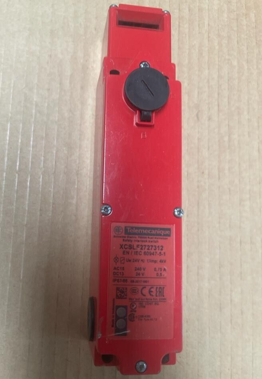 Telemecanique, XCSLF2727312, Safety switch metal XCSLF, 4 NC 24V