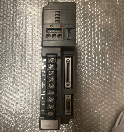FUJI Electric Co. L.t.d., Servo Motor S.N:04022A Power: 500W, Input: AC200--230V