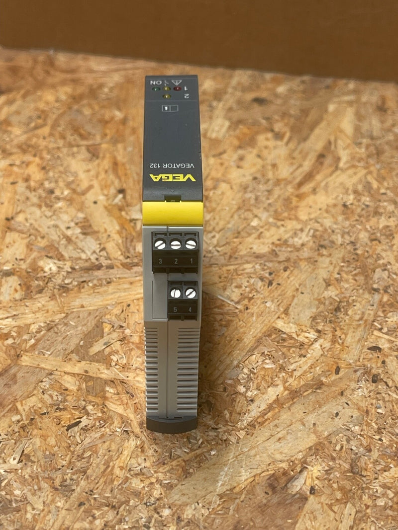 VEGA – VEGATOR 132 (TOR132.AXXXKXX) – Dual-Channel Level Controller