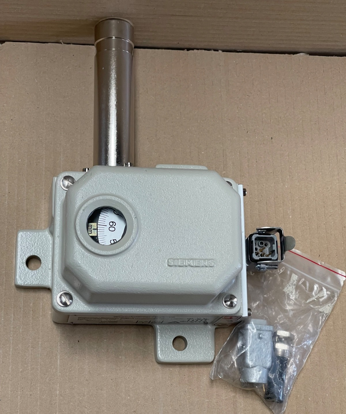 Siemens – C74451-A1390-A102 – Displacement/Position Sensor Feedback Tr ...