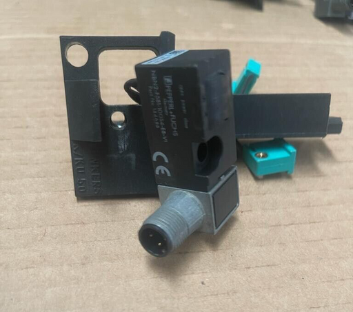 Pepperl+Fuchs NBN2-F581-100S4-E8-V1 / 184688 Proximity Sensor