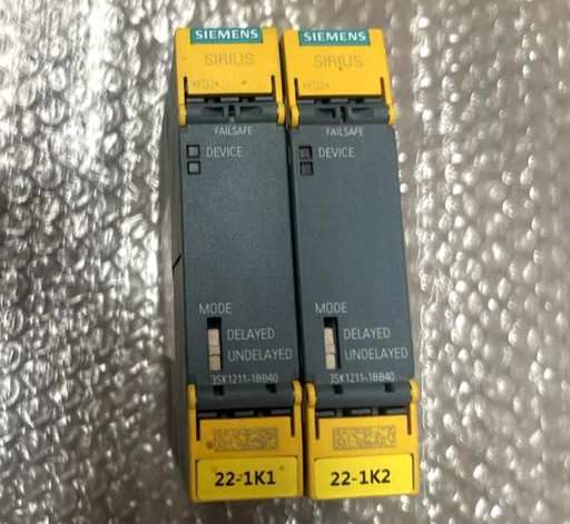 Siemens SIRIUS 3SK1211-1BB40 Safety Relay