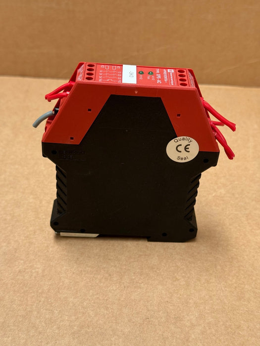Telemecanique – XPSAC5121 – Emergency‑Stop Safety Relay, 24 VAC/DC, 3NO