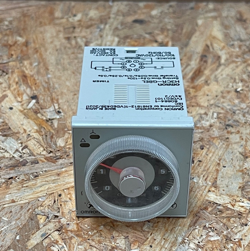 Omron – H3CR‑G8EL – 48 × 48 mm Star‑Delta Timer with Instantaneous Output