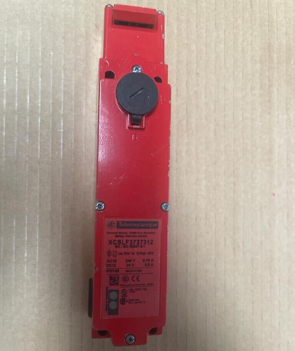 Telemecanique, XCLSF3737312, Safety switche XCS, metal, 2 NC+1 NO 24V
