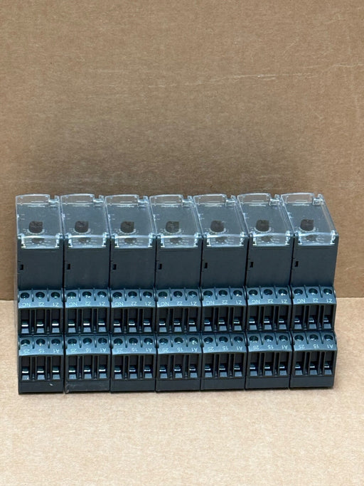 Schneider Electric (Harmony) – RE22R2KMR – Off-Delay Timer Relay, 24–240 V AC/DC