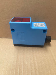 SICK – WE30-01 / 1 004 189 – Photoelectric Sensor (10-30 V DC)