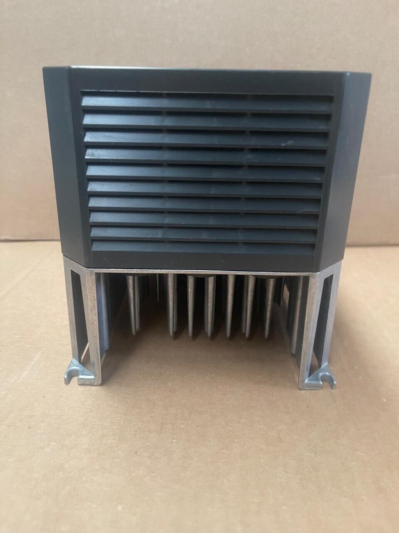 Siemens 6SE3115-2BB40 MICROMASTER VFD, 1.1 kW, 1AC 230V, Filtered