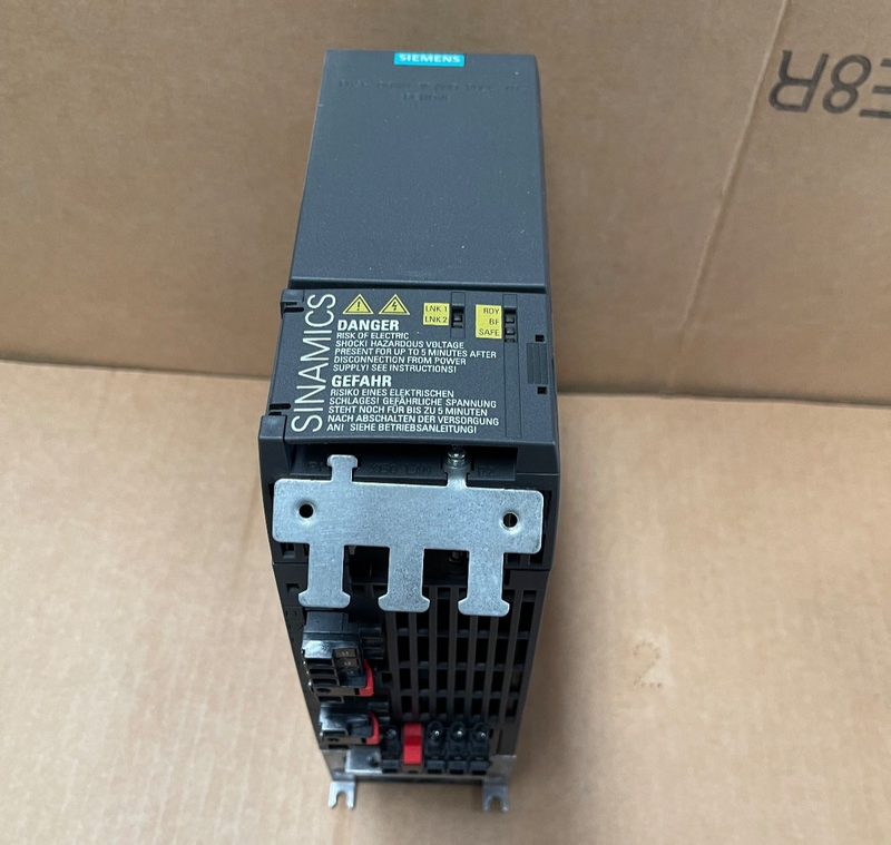 Siemens – 6SL3210‑1KE15‑8AF1 – SINAMICS G120C 2.2 kW Inverter 380‑480 V 3AC