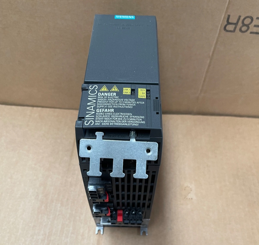 Siemens – 6SL3210‑1KE15‑8AF1 – SINAMICS G120C 2.2 kW Inverter 380‑480 V 3AC