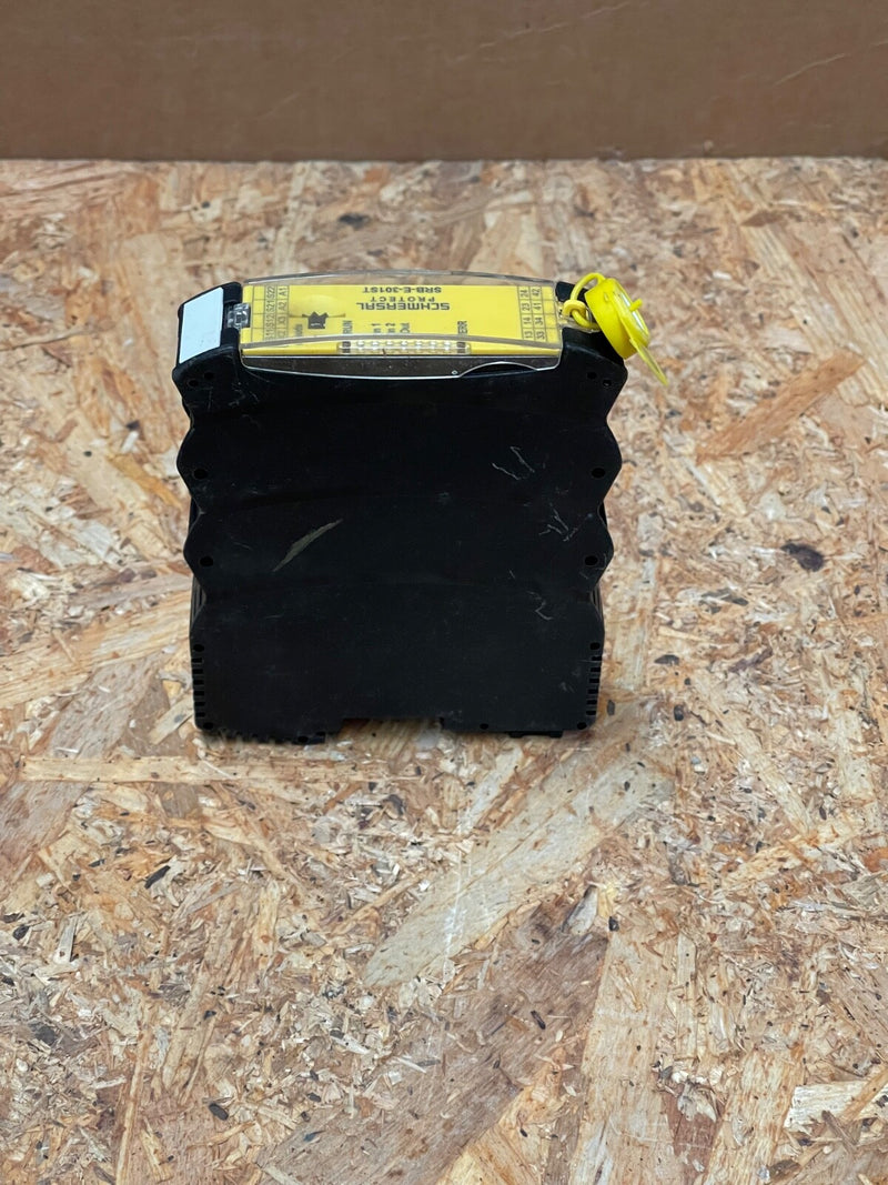 Schmersal – SRB‑E‑301ST – Configurable Safety Relay 24 V AC/DC, 3NO + 1NC
