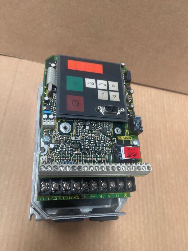 Siemens - 6SE3112-1CA40 - MICROMASTER Drive, 0.37 kW, 230V