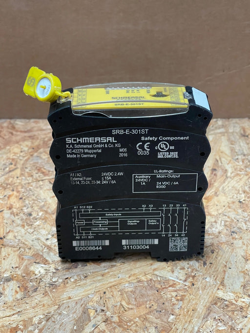 Schmersal – SRB‑E‑301ST – Configurable Safety Relay 24 V AC/DC, 3NO + 1NC