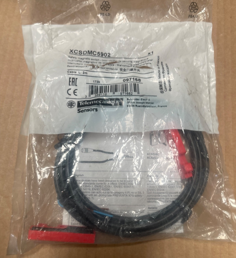 Telemecanique – XCSDMC5902 – Coded Magnetic Safety Interlock Switch 1NC+1NO 24 V