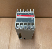 ABB – SACE YU‑DELAY 702209/805 – Time‑Delay Relay (220‑250 V AC/DC)