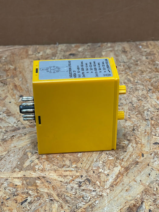 Selectron Lyss – GZEA 21 – Universal Cycle Timer Relay 12–240VAC/DC Dual‑Contact