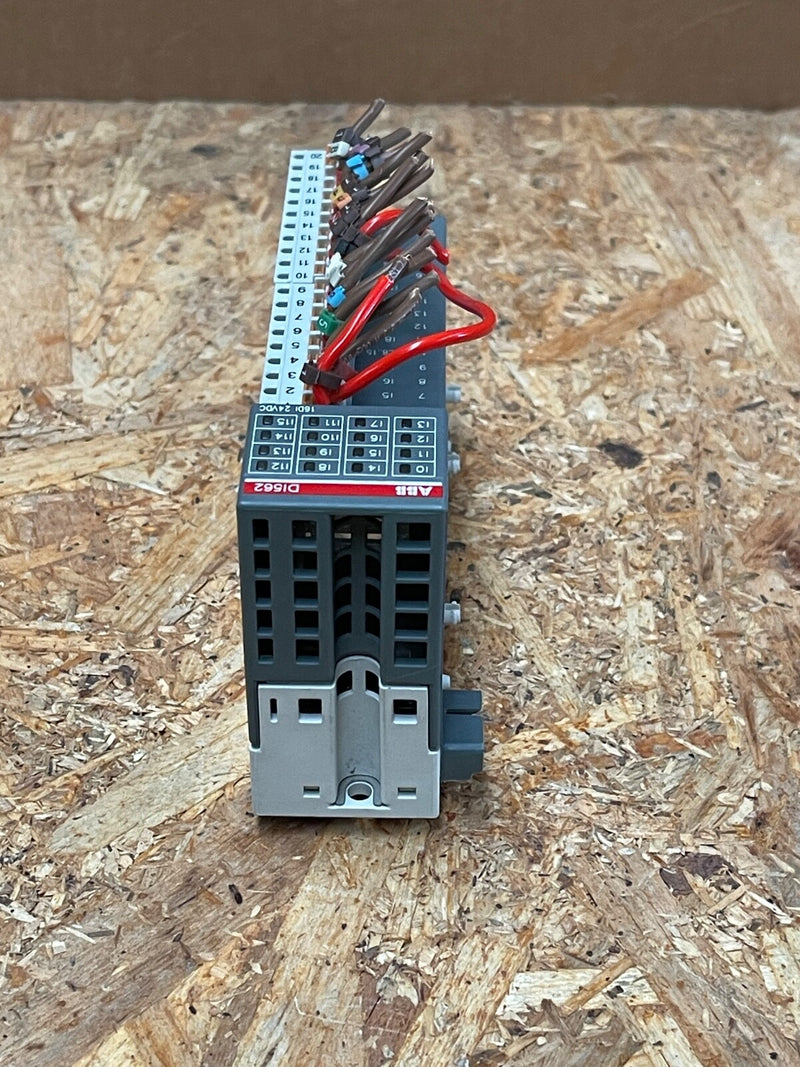 ABB – DI562 B1 (1TNE968902R2102) – AC500‑eCo Digital Input Module, 16 × 24 V DC