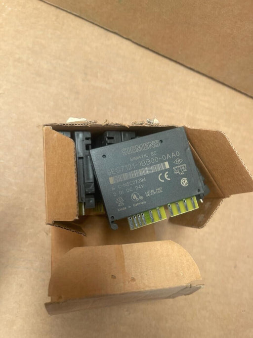 SIEMENS SIMATIC - 6ES7 121-1BB00-0AA0 - SUBMODULE 2DI 24 V DC 8PCs