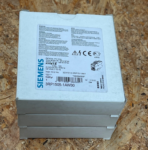 Siemens – 3RP1505‑1AW30 – Multifunction Timer Relay, DIN‑Rail, 24–240 V AC/DC