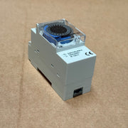 GECA – Logic 162 (31620958) – 2‑Module DIN‑Rail Mechanical Time Switch 230 VAC