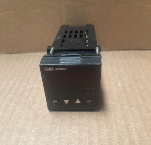 JUMO – dTRON 16.1 – 703011/10-001-000-000-23/061 Temperature Controller Module