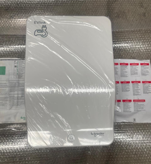 Schneider Electric - EVH2S7P04K - EVlink Wallbox 7.4 kW with Type 2 Socket