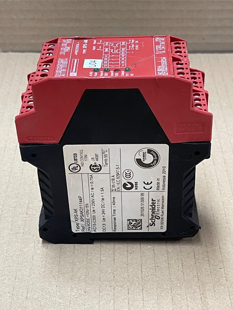 Schneider Electric – XPSAK311144P – Preventa Safety Relay Module 24 VAC/DC