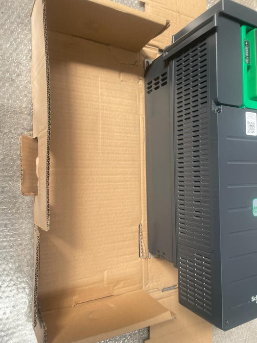 Schneider Ekectric Altivar 930 - ATV930D11M3 - AC Speed Drive 11KW/15HP 200-240V