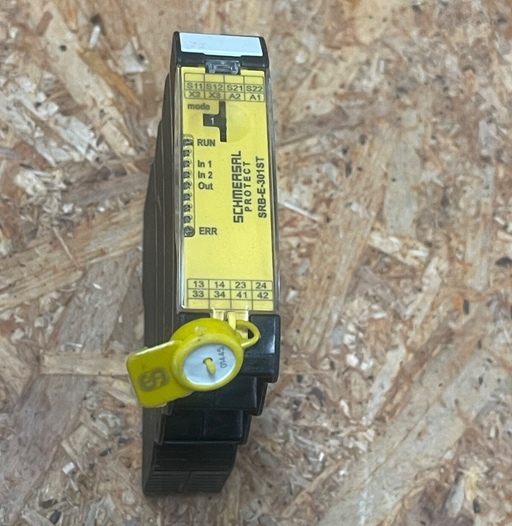 Schmersal – SRB‑E‑301ST – Configurable Safety Relay 24 V AC/DC, 3NO + 1NC