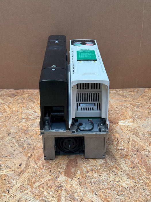 Nidec – M300‑054 00270 A – Unidrive M300 15 kW AC Drive, 3× 400 V, SIL3 STO