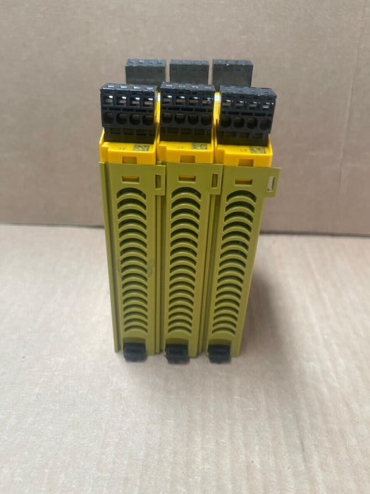 3xPCs Pilz PNOZmulti Output Module, 24 V dc / 4 Output 773536