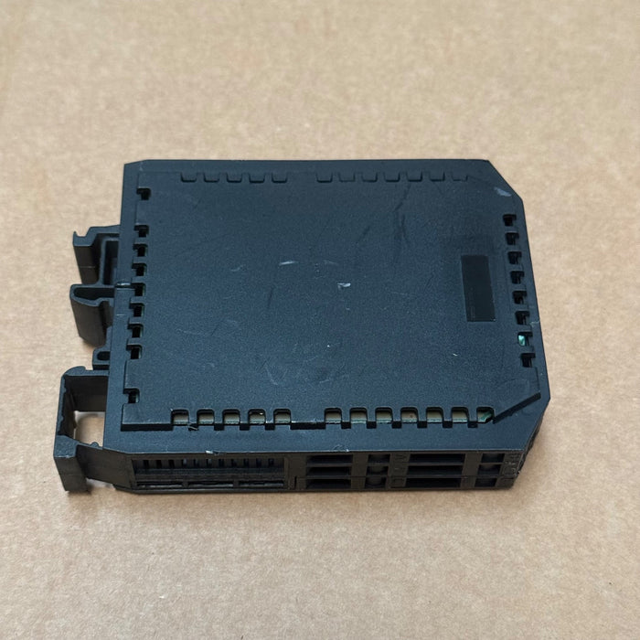 ABB – 1SVR011730R2500 (CC‑E RTD/V) – DIN‑Rail RTD Temperature‑to‑Voltage