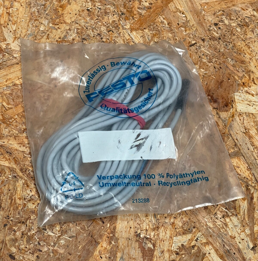 Festo – SMT‑8‑…‑B / SMT10F24VDC (213288) – 8 mm Round Magnetic Proximity Sensor