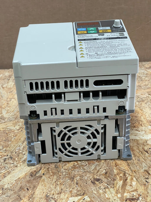Omron – 3G3MV‑A2040 – SysDrive 3G3MV Compact Inverter, 4.0 kW, 200–230 V, 24 A