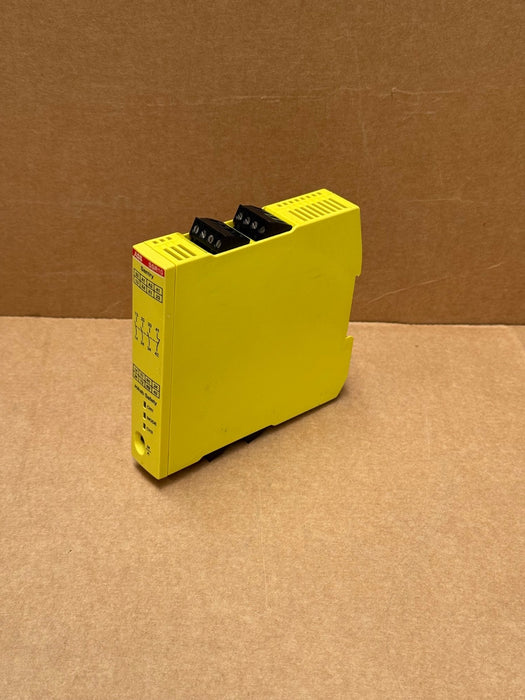 ABB – 2TLA010050R0000 – SENTRY SSR10 Safety Relay, 3NO+1NC, 24 VDC, DIN‑Rail