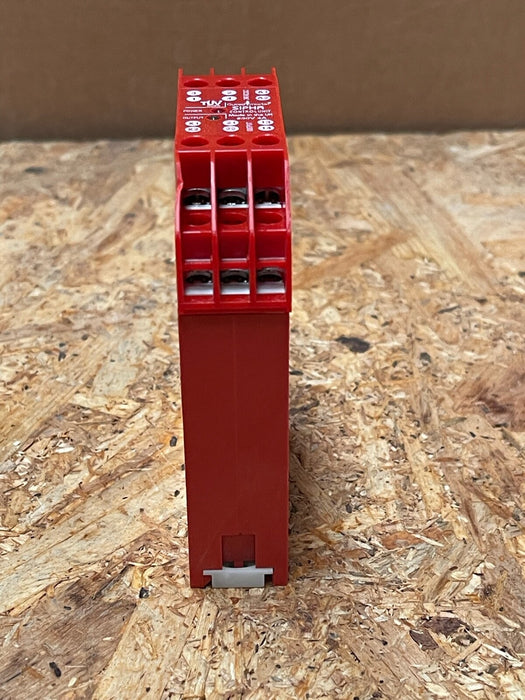 Allen‑Bradley – 440N‑S32013 – Guardmaster Control Unit 24 V AC/DC Safety 32013