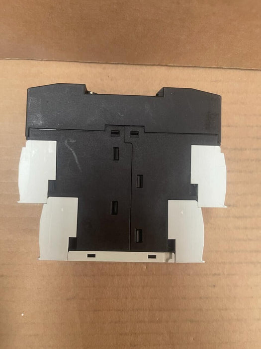 SIEMENS - 3RS2040-2GD50 - Temperature Monitoring Relay