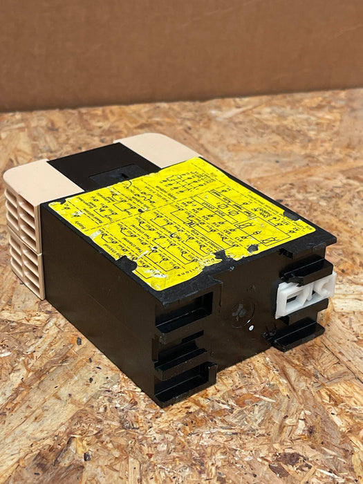 ABB - 2TLJ010026R0000 - RT6 24V DC Safety Relay, 3NO/1NC, 45 mm