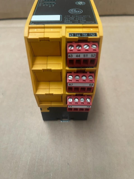 IFM - G1502S - Safety Relay