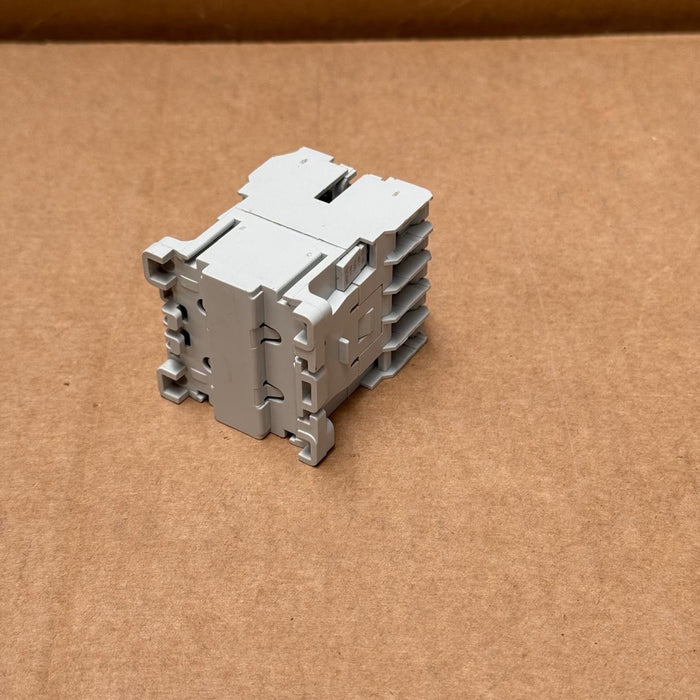 General Electric – MCRA031AT – C‑2000™ Mini Control Relay, 3 NO + 1 NC, 110‑120