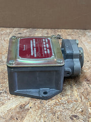 Barksdale – P1H-0072 / P1H-B3055-LV – Pressure Transmitter, 0–72 psi Range