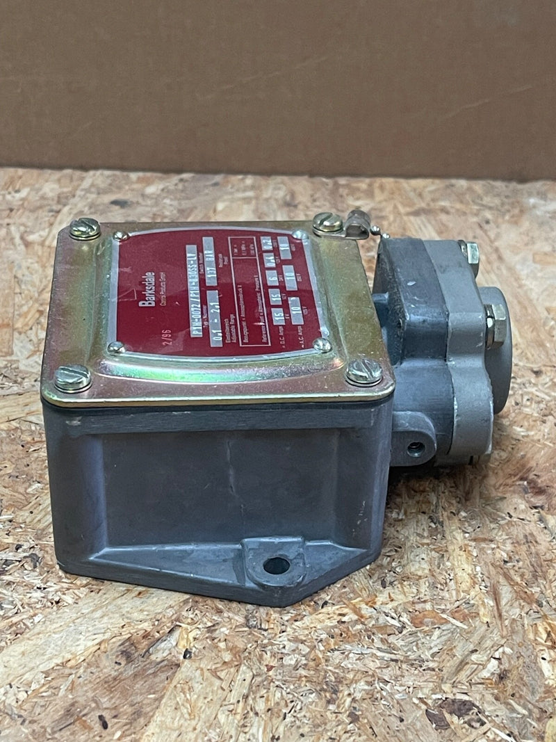 Barksdale – P1H-0072 / P1H-B3055-LV – Pressure Transmitter, 0–72 psi Range