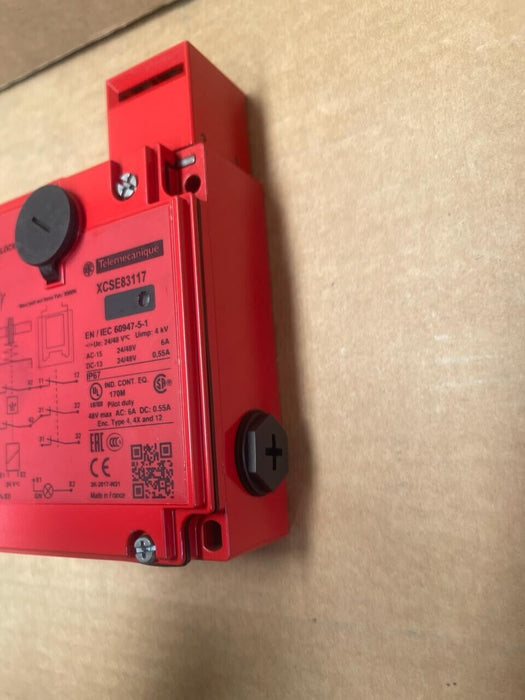 TELEMECANIQUE - XCSE83117 - Safety Limit Switch
